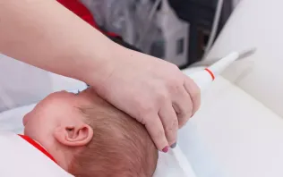 USG przezciemiączkowe, czyli USG głowy i mózgu niemowlaka i noworodka