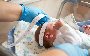 Pomiary noworodka na oddziale położniczym - Salve
