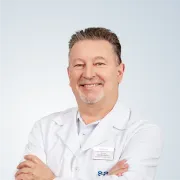 Maciej Sujecki - lekarz psychiatra i lekarz medycyny pracy w Salve