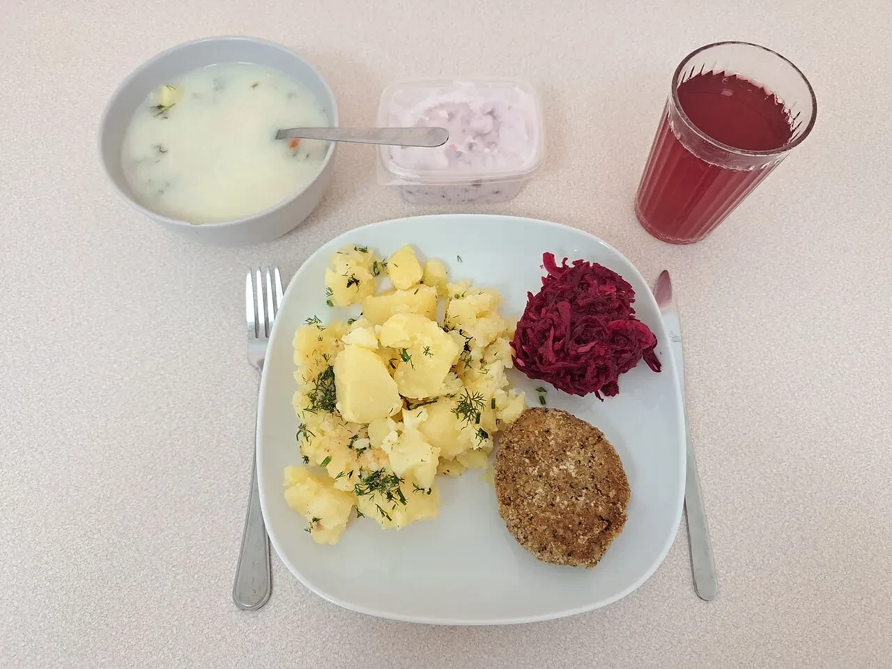 14-listopada-obiad-salve.webp [120.06 KB]