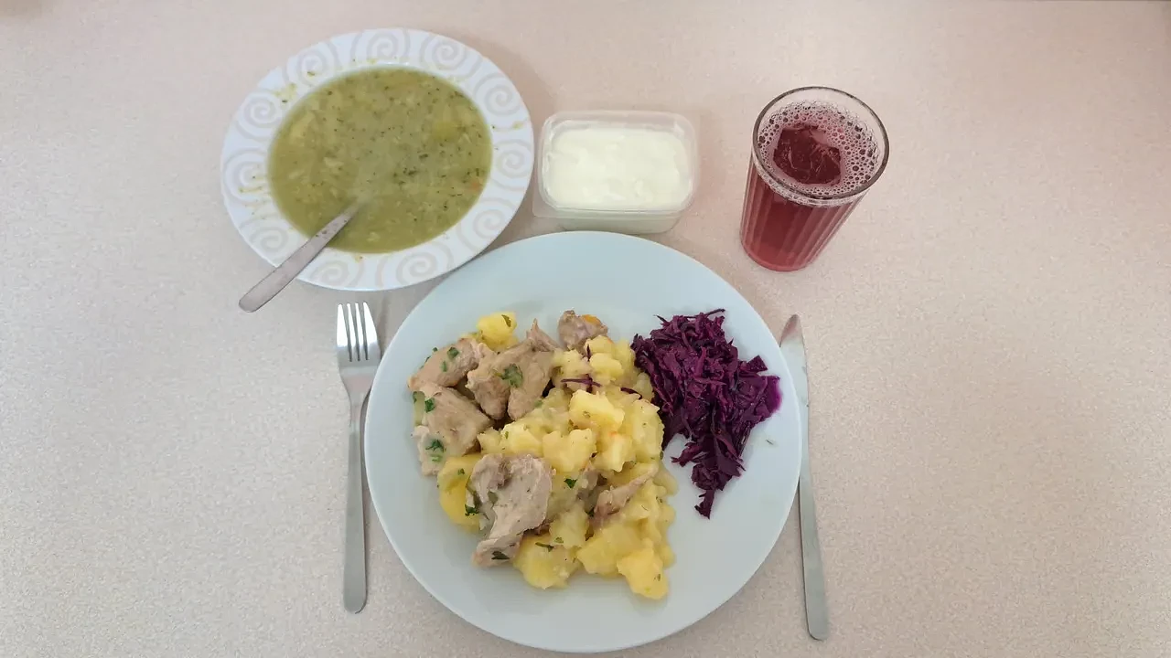 3-listopada-obiad-ogolny-salve.webp [55.58 KB]