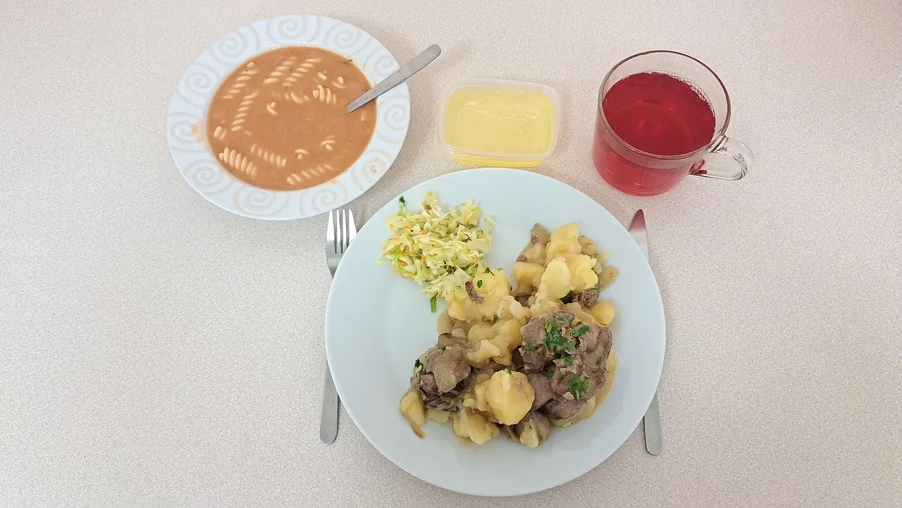 5-listopada-obiad-ogolny-salve.webp [107.66 KB]