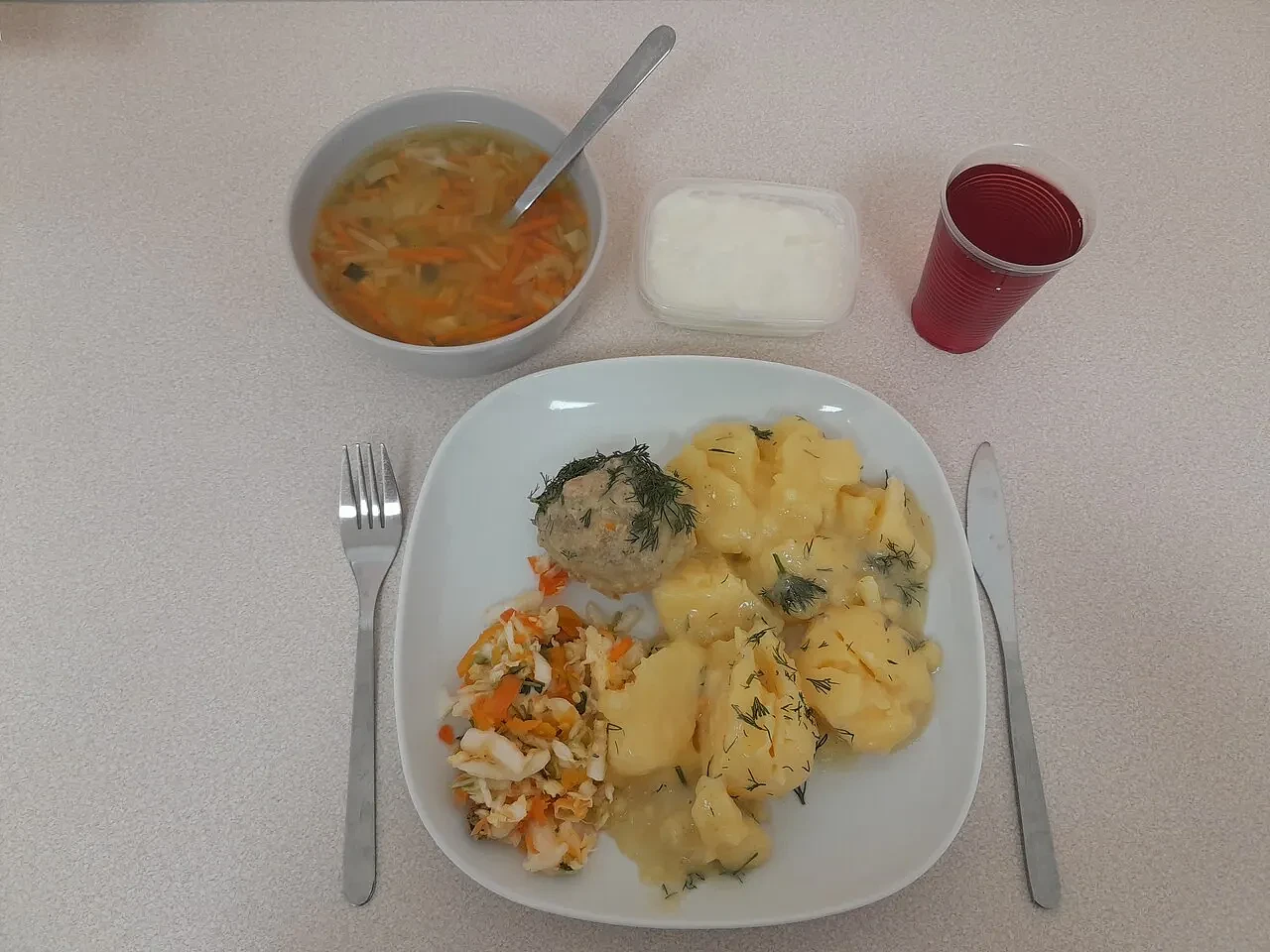 8-grudnia-obiad-salve.webp [112.11 KB]