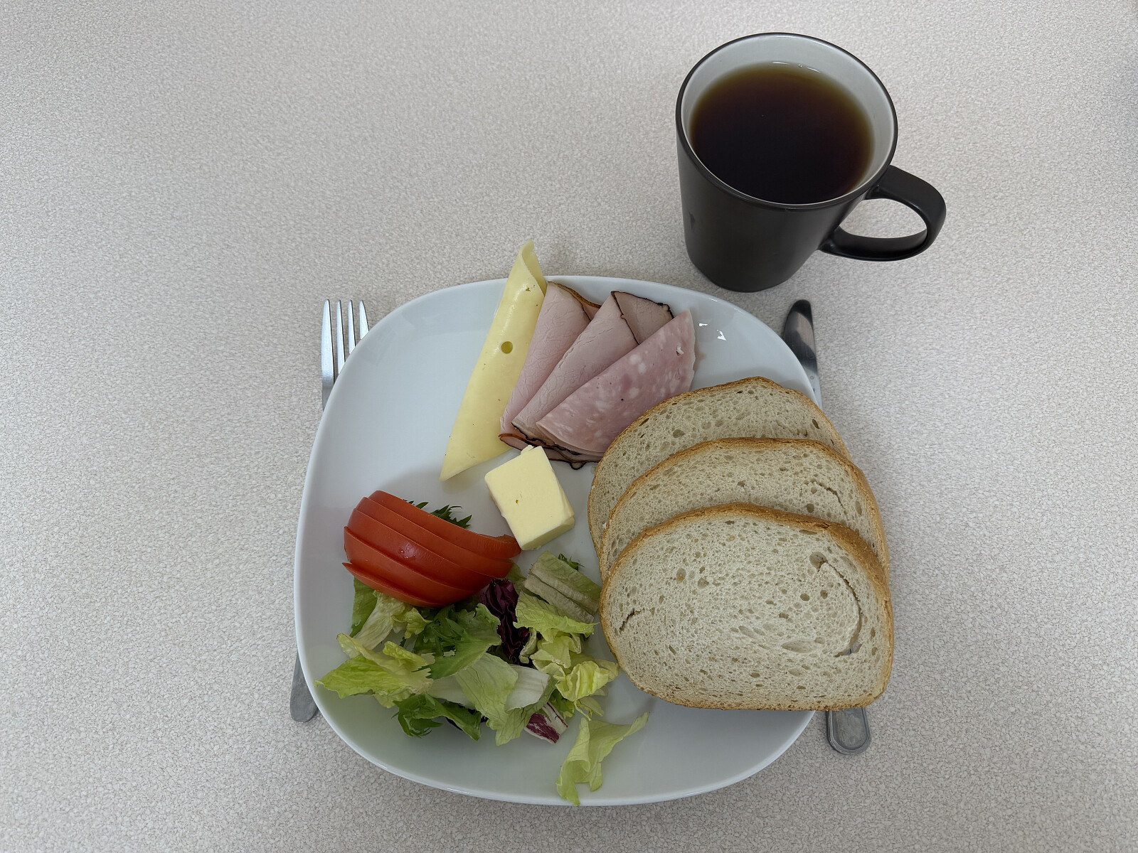 05-luty-śniadanie-salve-medica.jpeg [3.88 MB]