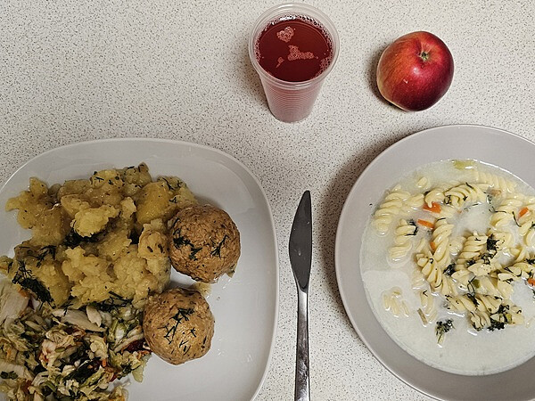 28-kwietnia-obiad-salve-medica.jpg [126.20 KB]